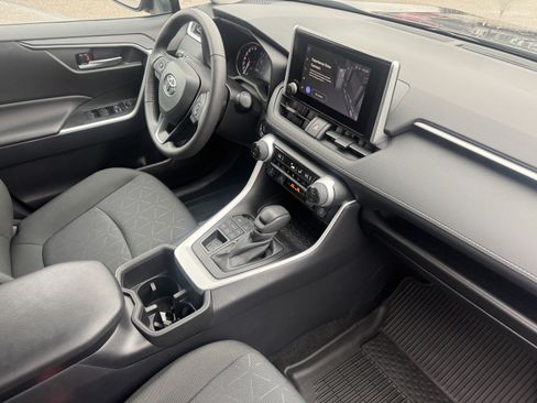 Used 2024 Toyota RAV4 XLE image 19