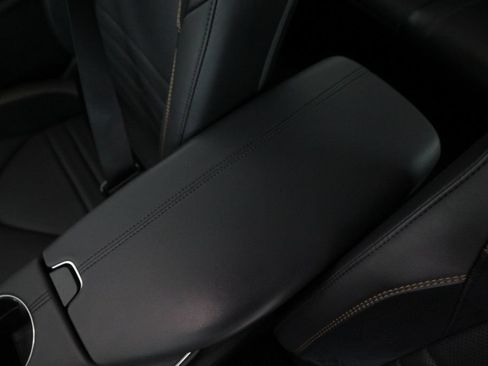 Used 2019 Toyota Avalon XSE w/ All Weather Liner Package FWD image 32