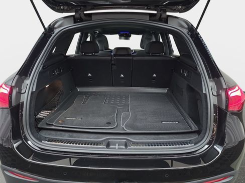 Used 2024 Mercedes-Benz GLC 43 AMG 4MATIC image 14