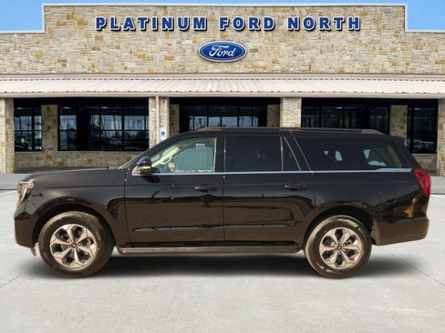 New 2027 Ford Expedition Max Active RWD image 3