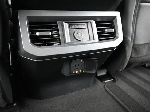 Used 2025 Ford F250 Lariat w/ Black Appearance Package AWD/4WD image 16