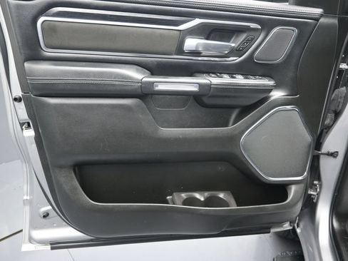Used 2024 RAM 1500 Laramie AWD/4WD image 12
