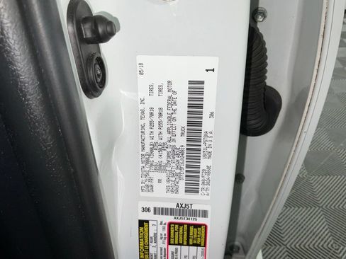 Used 2018 Toyota Tundra SR5 w/ SR5 Upgrade Package RWD image 26
