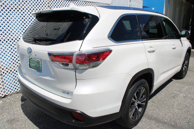 Used 2016 Toyota Highlander XLE FWD image 7
