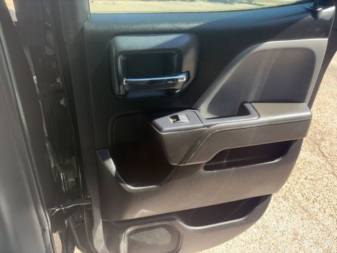 Used 2019 Chevrolet Silverado 2500 W/T AWD/4WD image 29