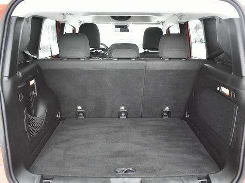 Used 2016 Jeep Renegade 75th Anniversary image 35