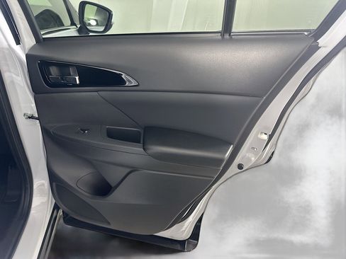 Used 2024 Mitsubishi Eclipse Cross SEL image 28