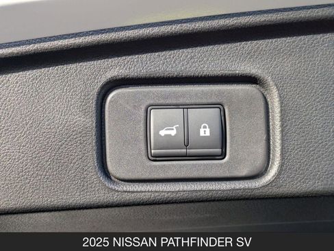 New 2025 Nissan Pathfinder SV image 21