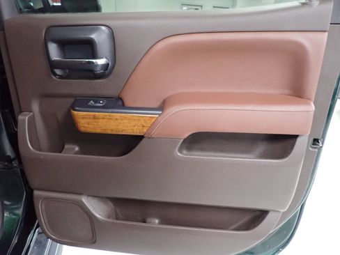 Used 2015 Chevrolet Silverado 1500 High Country w/ High Country Premium Package image 8