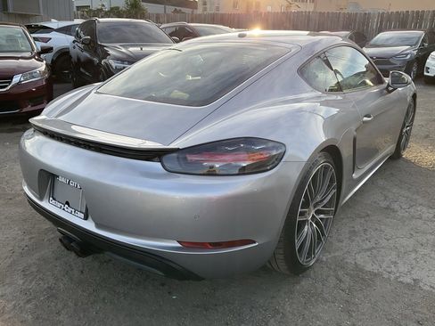 Used 2017 Porsche 718 Cayman S image 48