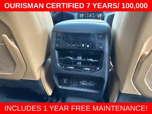 Used 2023 Jeep Grand Cherokee L Summit w/ Advanced Protech Group IV AWD/4WD image 15