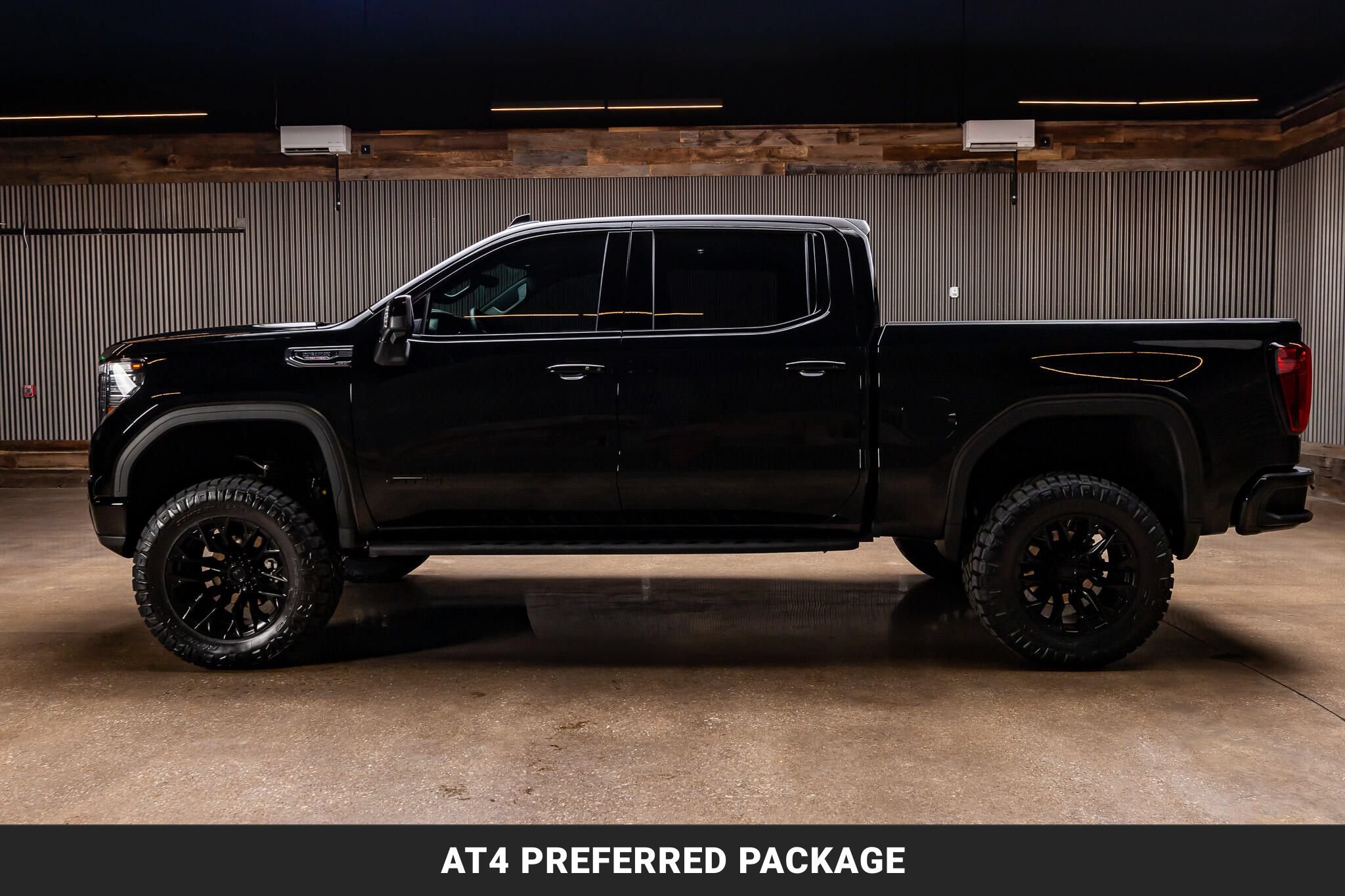 Used 2026 GMC Sierra 1500 AT4 w/ AT4 Premium Package AWD/4WD image 6