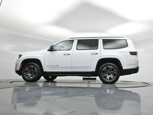 Used 2024 Jeep Wagoneer Series II w/ Flexible Seating Group image 58