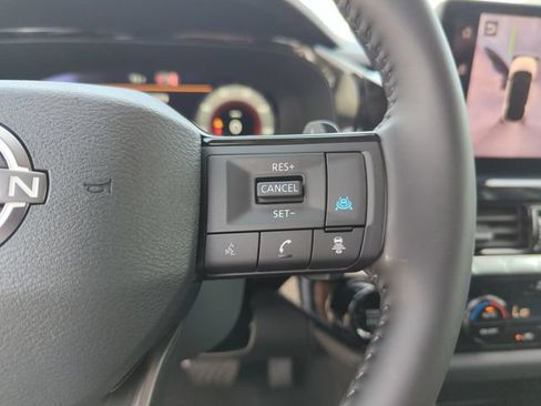 Certified 2026 Nissan Pathfinder SL w/ SL Premium Package FWD image 45