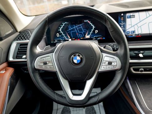 Used 2023 BMW X7 xDrive40i w/ Premium Package image 48