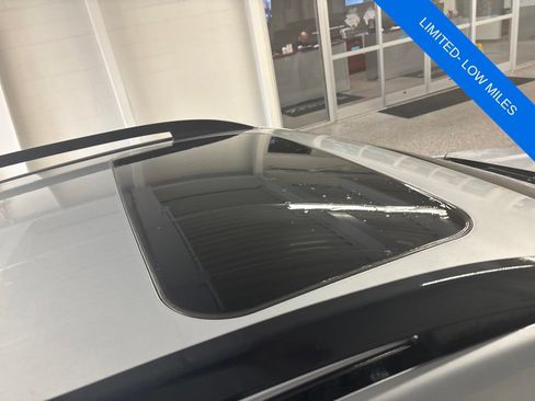Used 2018 Subaru Crosstrek 2.0i Limited AWD/4WD image 10