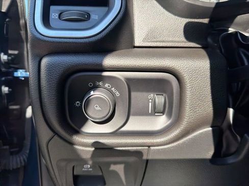 Used 2023 RAM 1500 Big Horn image 19