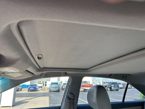 Used 2009 Toyota Camry XLE image 5