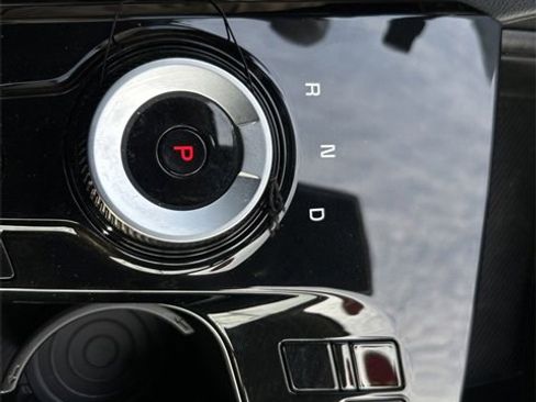 Certified 2025 Kia Sportage LX image 34