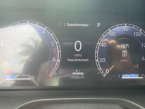 Used 2024 Jeep Grand Cherokee Summit AWD/4WD image 3