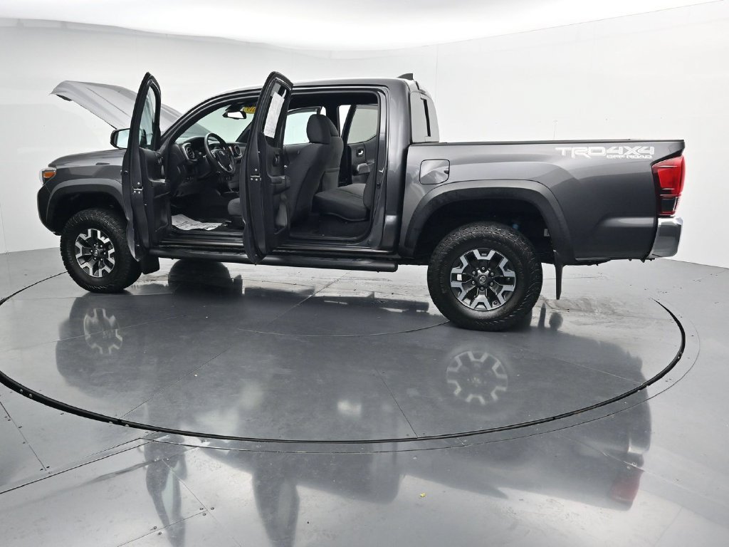 Used 2019 Toyota Tacoma TRD Off-Road AWD/4WD image 42