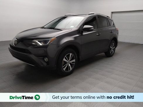 Used 2017 Toyota RAV4 XLE image 1