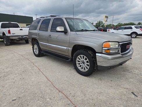 Used 2001 GMC Yukon SLT AWD/4WD image 1