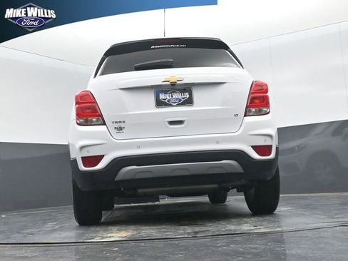 Used 2020 Chevrolet Trax LT w/ Driver Confidence Package FWD image 22