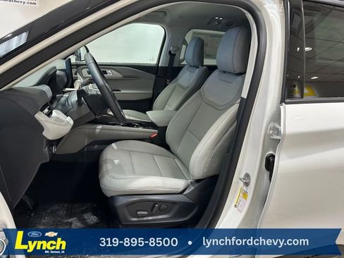 New 2026 Ford Explorer Active w/ Active Comfort Package image 6