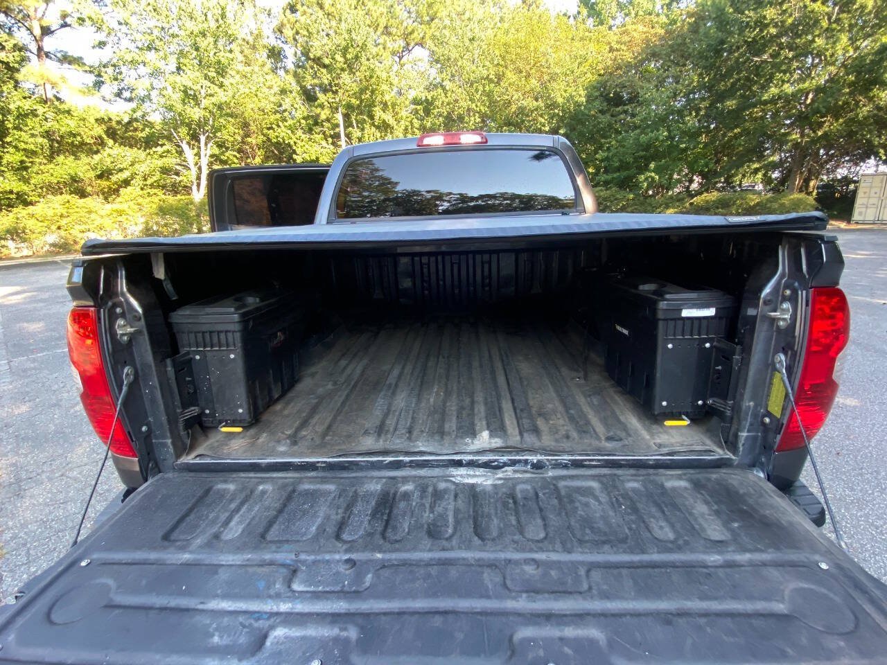 Used 2015 Toyota Tundra SR5 w/ TRD Off Road Package AWD/4WD image 43