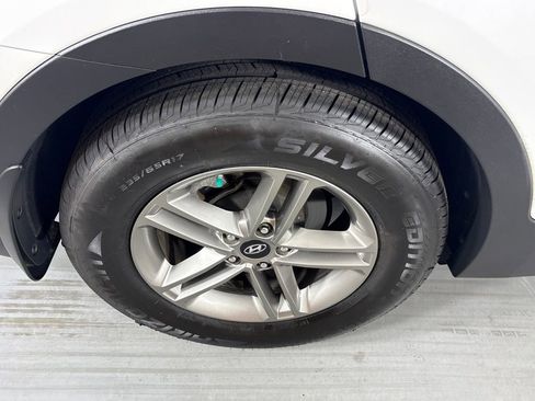 Used 2018 Hyundai Santa Fe Sport FWD image 5