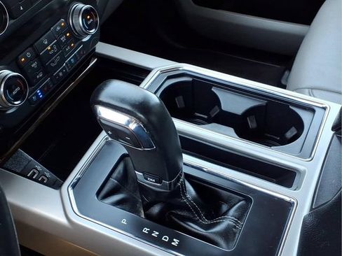 Used 2020 Ford F150 Lariat w/ Equipment Group 502A Luxury AWD/4WD image 28
