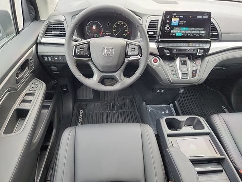Certified 2026 Honda Odyssey EX-L image 12