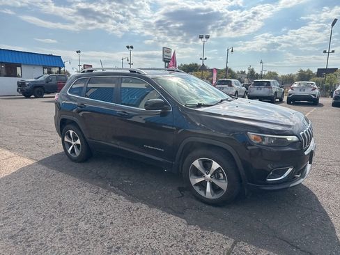 Used 2021 Jeep Cherokee Limited w/ Elite Package image 6