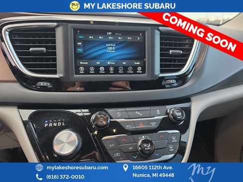 Used 2018 Chrysler Pacifica LX image 29