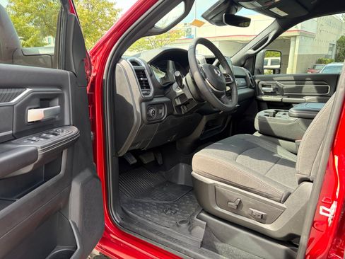 New 2026 RAM 2500 Big Horn AWD/4WD image 10