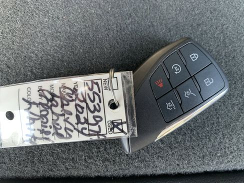 Used 2024 Chevrolet Tahoe Premier AWD/4WD image 21