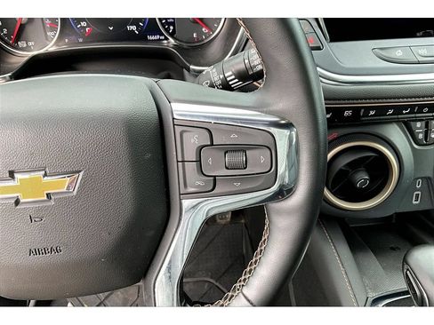 Used 2023 Chevrolet Blazer Premier w/ Enhanced Convenience Package AWD/4WD image 11