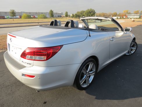 Used 2012 Lexus IS 250C image 6