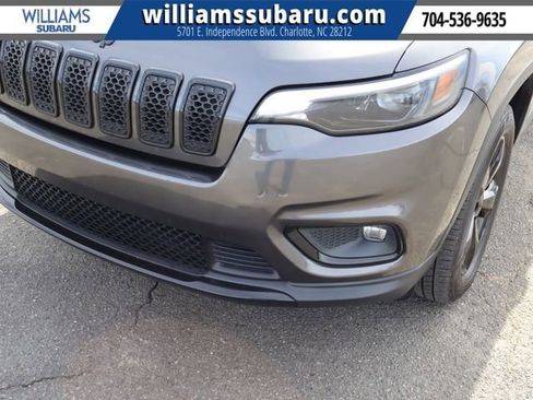 Used 2020 Jeep Cherokee Latitude Plus image 10