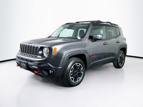 Used 2016 Jeep Renegade Trailhawk w/ Popular Equipment Group image 3