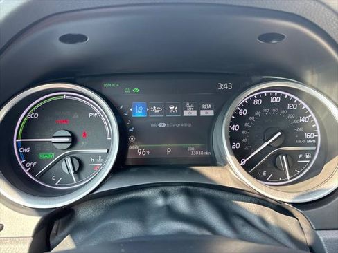 Used 2022 Toyota Camry XLE w/ Cold Weather Package FWD image 15