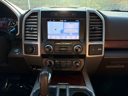 Used 2019 Ford F150 King Ranch image 17