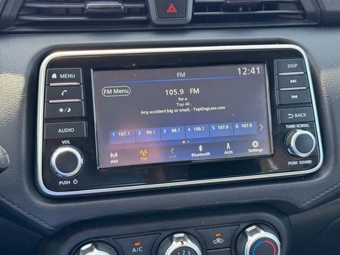 Used 2023 Nissan Versa S w/ Trunk Package image 18