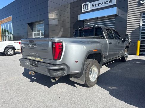 Used 2024 GMC Sierra 3500 Denali Ultimate AWD/4WD image 5
