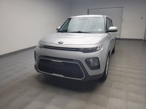 Used 2020 Kia Soul LX FWD image 15