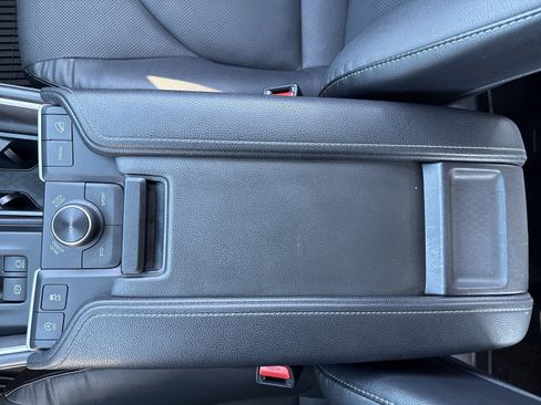 Used 2024 Toyota Grand Highlander AWD image 27