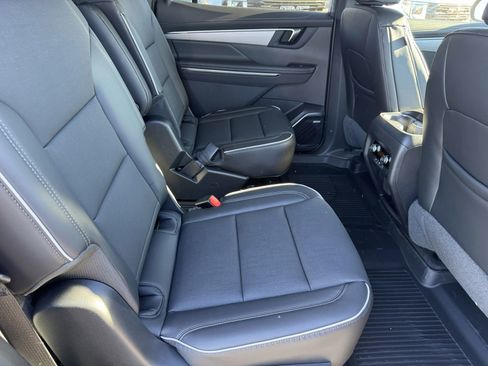 New 2026 Buick Enclave Preferred w/ Power Package image 8