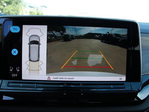 Certified 2026 Volkswagen Atlas SE FWD image 17