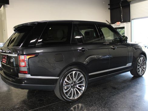Used 2014 Land Rover Range Rover Supercharged AWD/4WD image 3